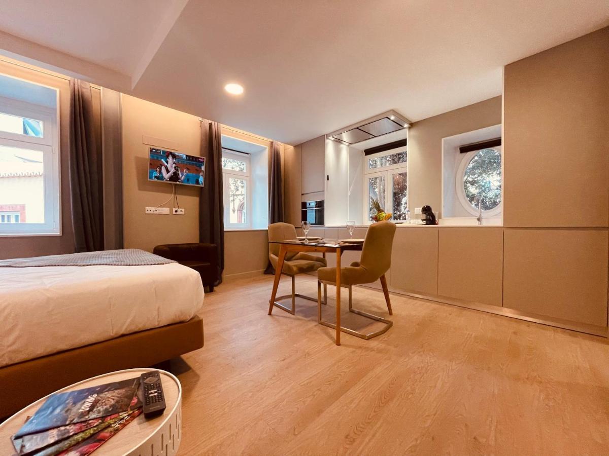Apartment Living Executive *